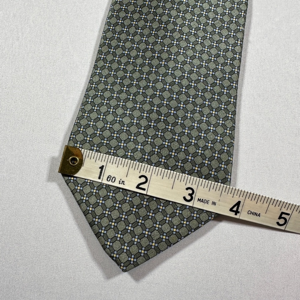 Men’s Tommy Hilfiger Silk Necktie​​​​ - Picture 3 of 6